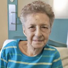 LAUREEN MARY BEACOM Obituary pic