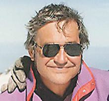 DR. PETER THEYER  Obituary pic