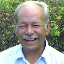 DOUGLAS (WOODY) ELWOOD SANDISON  Obituary pic