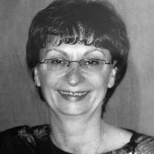 DEBORAH (DEBBIE) MCKINNON Obituary pic