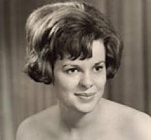 MARION BARRIE LYON DEARLOVE  Obituary pic