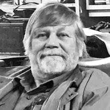 LINDSAY ALFRED CARLSON Obituary pic
