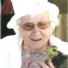 VERNA EVECSYN (GILES)  Obituary pic