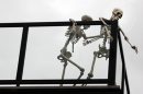 Two skeletons ... 