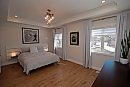 Todd Lewys / ... 