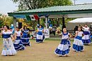 A group of El ... 