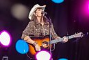 Terri Clark ... 