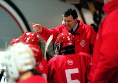 BORIS MINKEVICH/WINNIPEG FREE PRESS JAN-7-99  Nortre Dame Hounds coach Peter O'Malley gives the defence heck during a break in play against Oak Park Raiders.