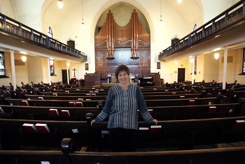 WAYNE.GLOWACKI@FREEPRESS.MB.CA Faith Page. Loraine MacKenzie Shepherd, Minister of the Augustine United Church.  John Longhurst story   Winnipeg Free Press Dec.8 2010