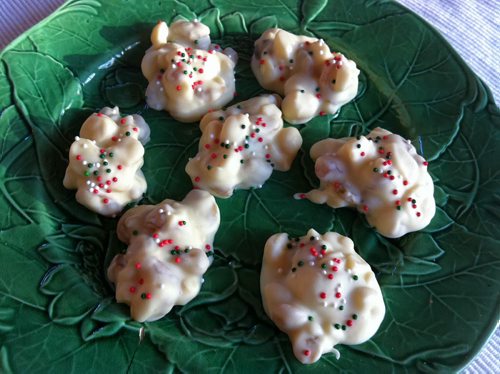 MIKE.DEAL@FREEPRESS.MB.CA White Chocolate Cluster cookies Mike Deal / Winnipeg Free Press