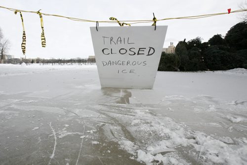 January 4, 2011 - 110104  - A sign at The Forks indicates that the river trail is closed due to poor ice conditions on the Red River Tuesday, January 4, 2011.  John Woods / Winnipeg Free Press