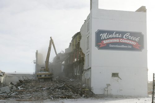 January 08, 2011 - 110108  -  Crews work on demolishing a building at the corner of Arlington and  Logan Saturday, January 8, 2011.    John Woods / Winnipeg Free Press