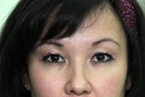 MIKE.DEAL@FREEPRESS.MB.CA 110112 - Wednesday, January 12, 2011 - Connie Tamoto had some fake eyelashes applied at Splurge on the weekend. see connie tamoto story MIKE DEAL / WINNIPEG FREE PRESS