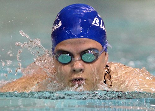Brandon Sun Avery McLean of the Brandon Bluefins Swim Club competes in the 11-year-old girls' 200 meter breaststroke category at the junior swimming provincials, Saturday afternoon at the Sportsplex. (Colin Corneau/Brandon Sun)