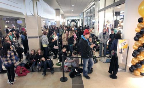 MIKE.DEAL@FREEPRESS.MB.CA 110312 - Saturday, March 12, 2011 - The grand opening of Forever 21 at Polo Park Shopping Centre brought in over one thousand fashionable shoppers. The front of the line before the store opened. MIKE DEAL / WINNIPEG FREE PRESS