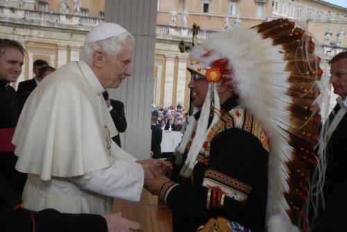 MKO of Grand Chief David Harper meeting Pope Benedict following mass at the Vatican Wednesday morning. rome  ¬© Fotofelici   - for winnipeg free press