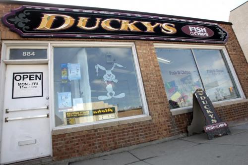 MIKE.DEAL@FREEPRESS.MB.CA 110405 - Tuesday, April 05, 2011 - Ducky's English Style Fish & Chips Roy and Carol Finley in their restaurant located at 884 Notre Dame Ave. MIKE DEAL / WINNIPEG FREE PRESS