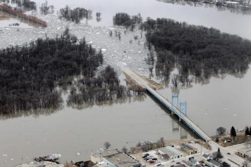 MIKE.DEAL@FREEPRESS.MB.CA 110408 - Friday, April 08, 2011 - The Red River flyover north of Winnipeg during the 2011 Flood. The Selkirk Bridge and a flooded Hwy 204 in Selkirk, MB. MIKE DEAL / WINNIPEG FREE PRESS