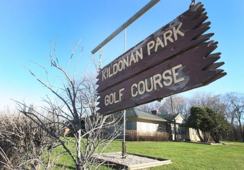 JOE.BRYKSA@FREEPRESS.MB.CA  Local- ( See  Jen's story)-  Kildonan Golf Course owned by the city of Winnipeg - JOE BRYKSA/WINNIPEG FREE PRESS- May 02, 2011