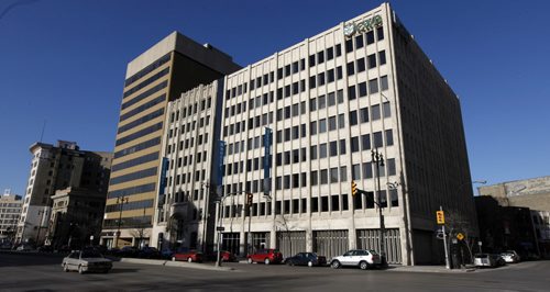 PHIL.HOSSACK@FREEPRESS.MB.CA 110503-Winnipeg Free Press CWB Canadian Wheat Board Building on Main.....