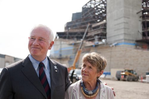 HADAS.PARUSH@FREEPRESS.MB.CA - Governor General David Johnston and his wife, Sharon, visit the site of construction of the Canadian Museum for Human Rights on Friday, June 17, 2011. HADAS PARUSH / WINNIPEG FREE PRESS, JUNE 17, 2011. CMHR