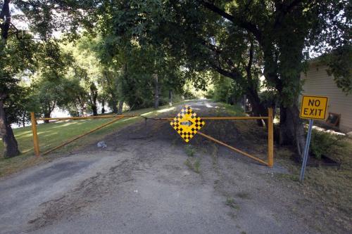 A generic shot of the Agnus and Rover area in Point Douglas . July 24, 2011 (BORIS MINKEVICH / WINNIPEG FREE PRESS)