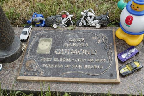 Grave of Gage Dakota Guimond at Brookside Cemetery.  July 26, 2011 (BORIS MINKEVICH / WINNIPEG FREE PRESS)