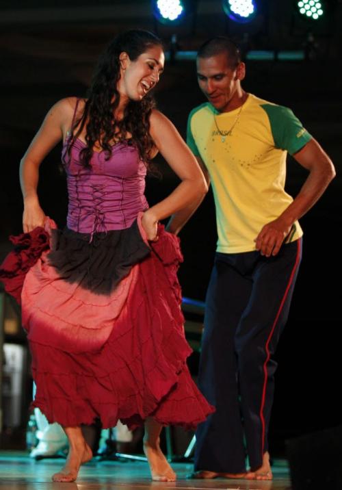 Folklorama Brazillian Pavillion at the Winnipeg Convention Centre. Miranda Liverpool and Tom Cardoso dance on stage. The women is from Toronto and the guy is from Brazil. August 1, 2011 (BORIS MINKEVICH / WINNIPEG FREE PRESS)
