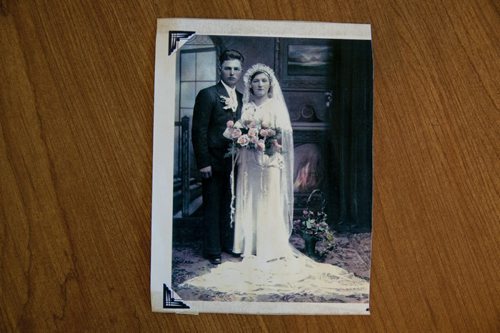 Wedding photograph of Norman and Annie Wicharenko from October 11, 1936. Story by Lindor Reynolds. August 11, 2011. (HADAS PARUSH / WINNIPEG FREE PRESS)