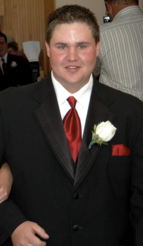 Kyle Larre - organ donor - family photo - for Lindor Reynolds story winnipeg free press
