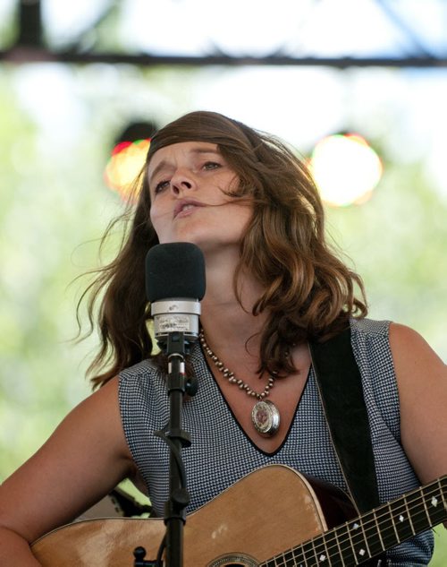 Blue Grass singer-singwriter, Jess Reimer performs during the River Barge Festival at The Forks, Saturday. August 20, 2011 (HADAS PARUSH / WINNIPEG FREE PRESS)