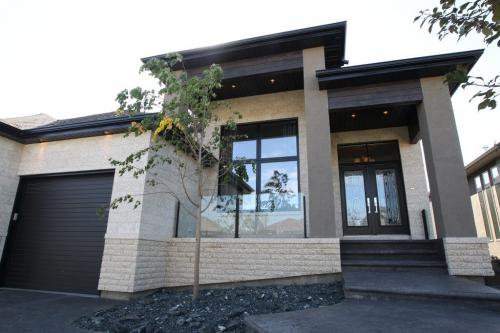 Outside view-74 Brookstone Place in South Pointe- See Todds story  August 23, 2011   (JOE BRYKSA / WINNIPEG FREE PRESS