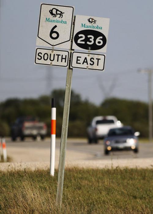 Heavy traffic on the curve at the intersection of highway 6 and 236 Thursday, August 25, 2011.  It is proposed that Highway 6 be twinned to improve safety on the road.  John Woods/Winnipeg Free Press