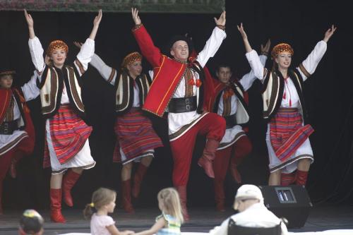 Dancers perform during the Ukrainian Day festivities at the Lyric Theatre in Assiniboine Park in Winnipeg Saturday, August 27, 2011.   John Woods/Winnipeg Free Press