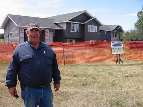Other development corporation houses being constructed and for sale in Elkhorn. Bill Redekop / Winnipeg Free Press