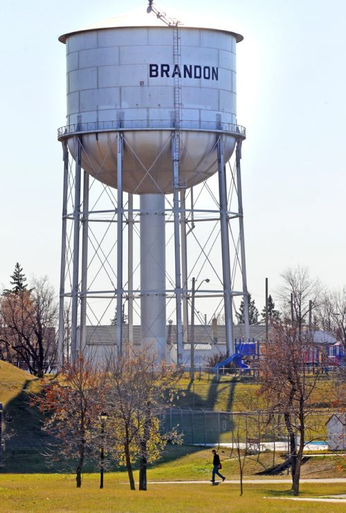 Brandon Sun The water tower in Rideau Park, in Brandon's east end. Council is removing the landmark from its future demolition plans. (Colin Corneau/Brandon Sun)