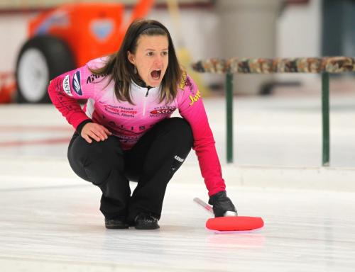 Final in the 2011 Manitoba Lotteries Women's Curling Classic at the Fort Rouge Curling Club. Heather Nedohin.   Oct. 24, 2011 (BORIS MINKEVICH / WINNIPEG FREE PRESS)