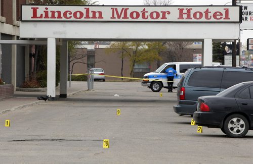 Crime scene at the Lincoln Motor Hotel. Shooting scene.   Oct. 30, 2011 (BORIS MINKEVICH / WINNIPEG FREE PRESS)