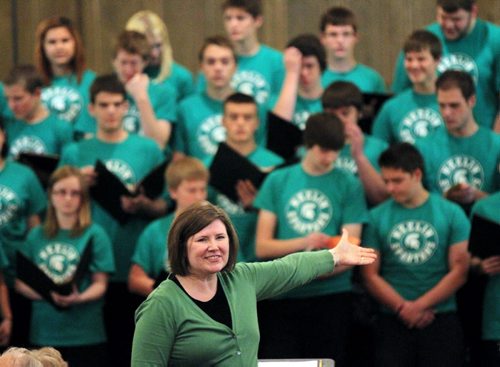 Brandon Sun Carolyn Gwyer leads the Neelin High School choir in a performance at First Presbyterian Church during the "Singers Helping Singers" concert, Sunday afternoon. The event, which featured six choirs from the Westman region, raised funds to help 4 Manitoba singers participate in the National Youth Choir in May. (Colin Corneau/Brandon Sun)