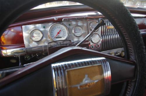 AUTO CLASSIC CARS- Otto So's 1948 DeSoto Suburban. November 1, 2011 (BORIS MINKEVICH / WINNIPEG FREE PRESS)