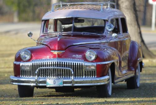 AUTO CLASSIC CARS- Otto So's 1948 DeSoto Suburban. November 1, 2011 (BORIS MINKEVICH / WINNIPEG FREE PRESS)