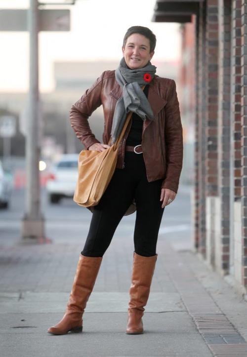 Detour, StreetStyle Jennifer Bottomley - Osborne Street. Nov 2, 2011 Ruth Bonneville/WInnipeg Free Press