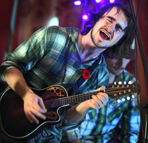 Brandon Sun Blair Atkinson of "Sebastian Owl" performs at a coffeehouse for the Brandon Folk Music & Art Society, Saturday evening. The local folk group joined Jeff Andrew for the concert.  (Colin Corneau/Brandon Sun)