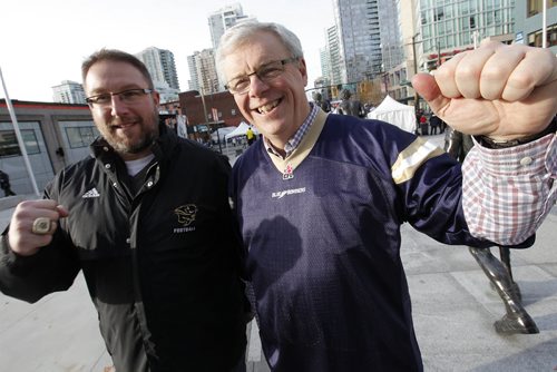 VANCOUVER, BC: NOVEMBER 25, 2011 -- Greg Selinger, Manitoba Premier, and Vaughan Mitchell are in Vancouver for the Grey Cup Friday, November 25, 2011. (John Woods/Winnipeg Free Press)
