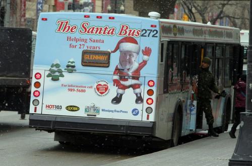 Santa Bus in front of the Bay. December 1, 2011(BORIS MINKEVICH / WINNIPEG FREE PRESS)