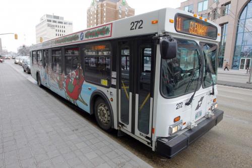 Santa Bus in front of the Bay. December 1, 2011(BORIS MINKEVICH / WINNIPEG FREE PRESS)