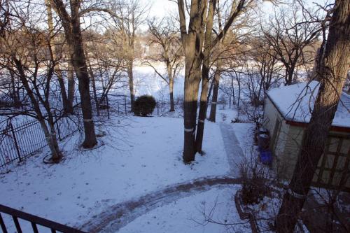 1239 Wellington Crescent. House for sale. December 5, 2011(BORIS MINKEVICH / WINNIPEG FREE PRESS)