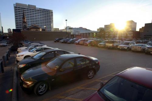 Finance. The surface parking lot south of Graham Ave. between Hargrave St. and Carlton St. for City Place. - for Murray McNeill story on mpis proposal for redevelopment.  (WAYNE GLOWACKI/WINNIPEG FREE PRESS) Winnipeg Free Press Dec. 9 2011