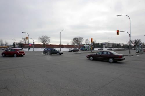 Photo near Grant Ave. and  Nethanial Street. December 12, 2011 BORIS MINKEVICH / WINNIPEG FREE PRESS