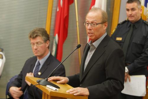 Winnipeg mayor Sam Katz addresses the media regarding the Manitoba Integrated warrant unit. December 12, 2011 BORIS MINKEVICH / WINNIPEG FREE PRESS